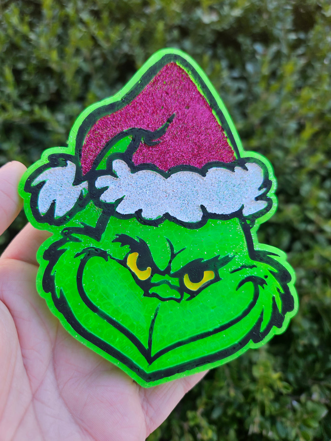 Grinch with Pink Hat Freshie